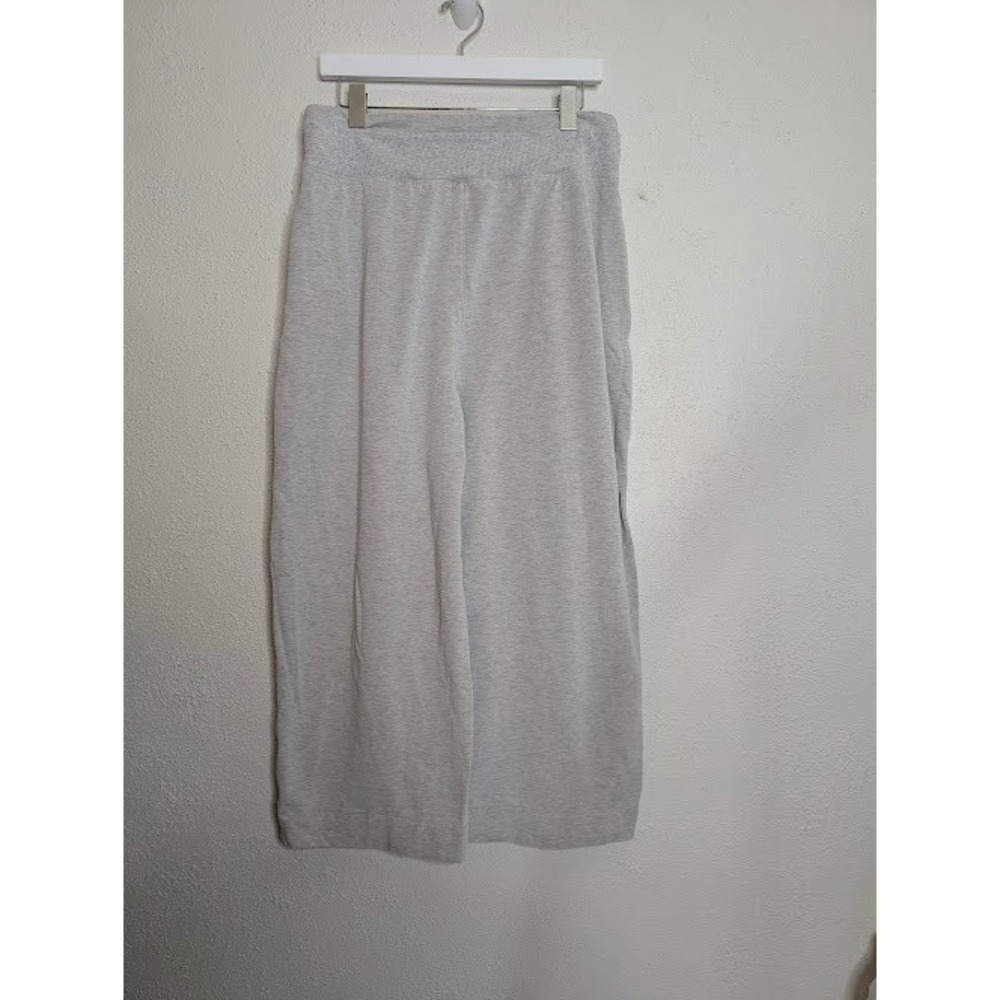 Athleta Free Flow Culotte Gray Size Large Wide Leg Athleisure Pull On Pants - Picture 4 of 7